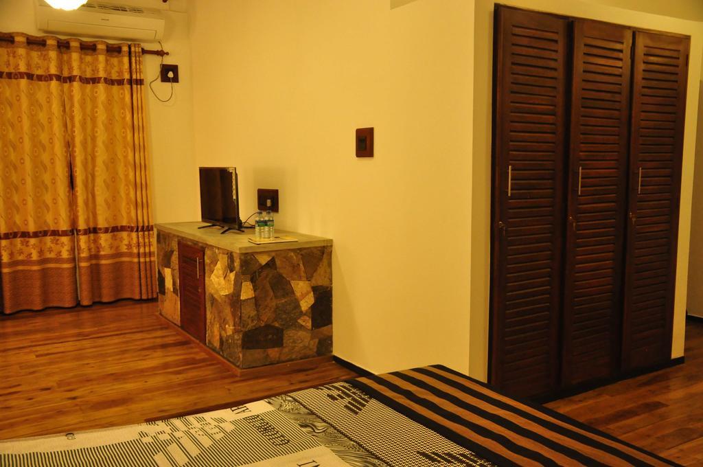 Asantha Guest House ウナワトゥナ 部屋 写真