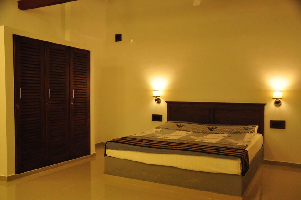 Asantha Guest House ウナワトゥナ 部屋 写真