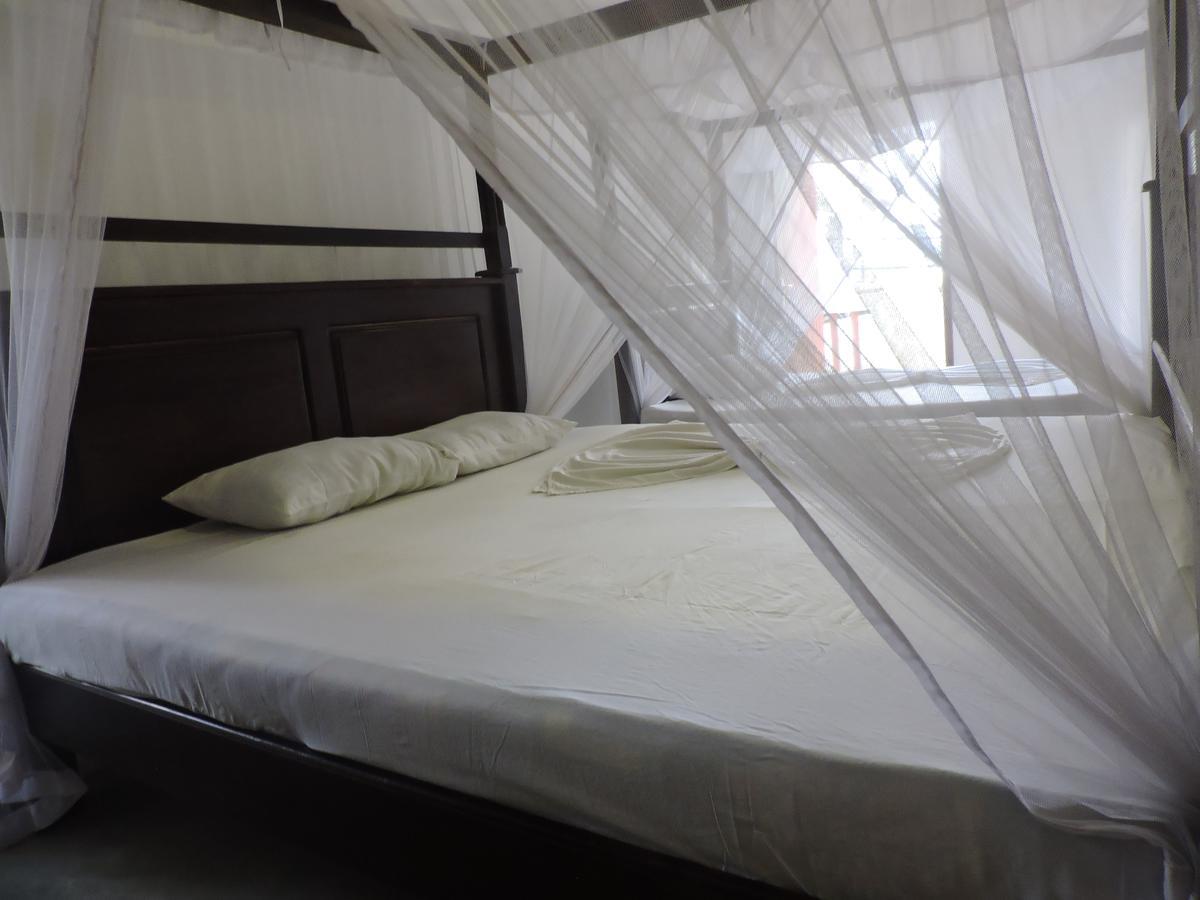 Asantha Guest House ウナワトゥナ エクステリア 写真
