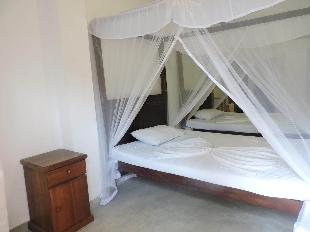Asantha Guest House ウナワトゥナ エクステリア 写真