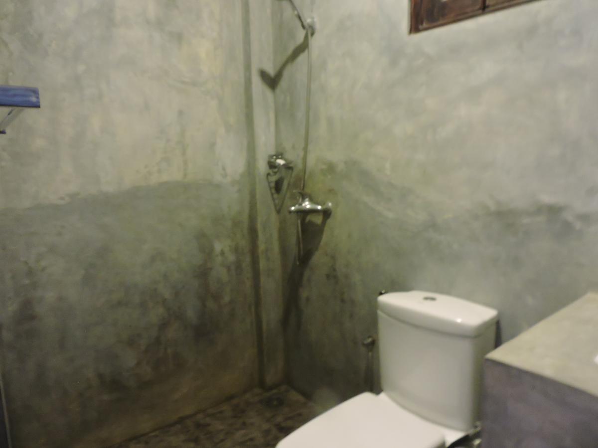 Asantha Guest House ウナワトゥナ エクステリア 写真